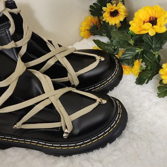 Pentagram Lace-Up Platform Boots - Gothic/Punk - Picture 3 of 10